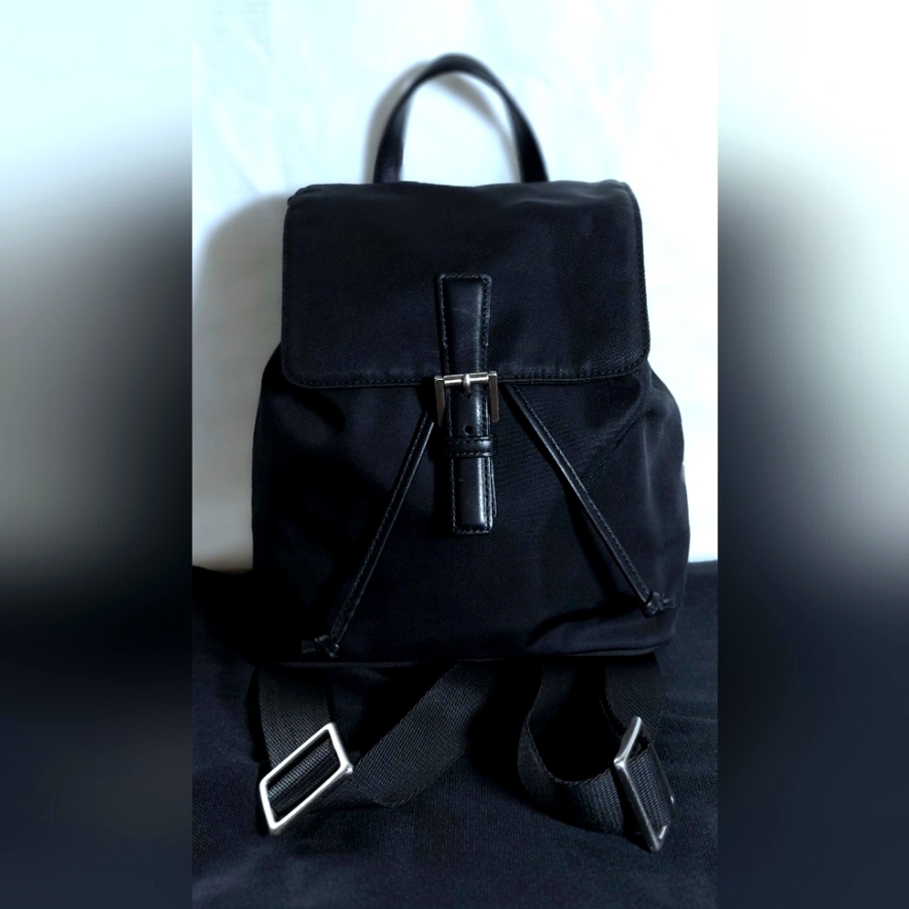 COACH ✨️ Like New / Vintage - Black Nylon Bag